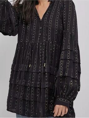 Anthropologie Quinn Sequin Tiered Tunic Blouse size medium